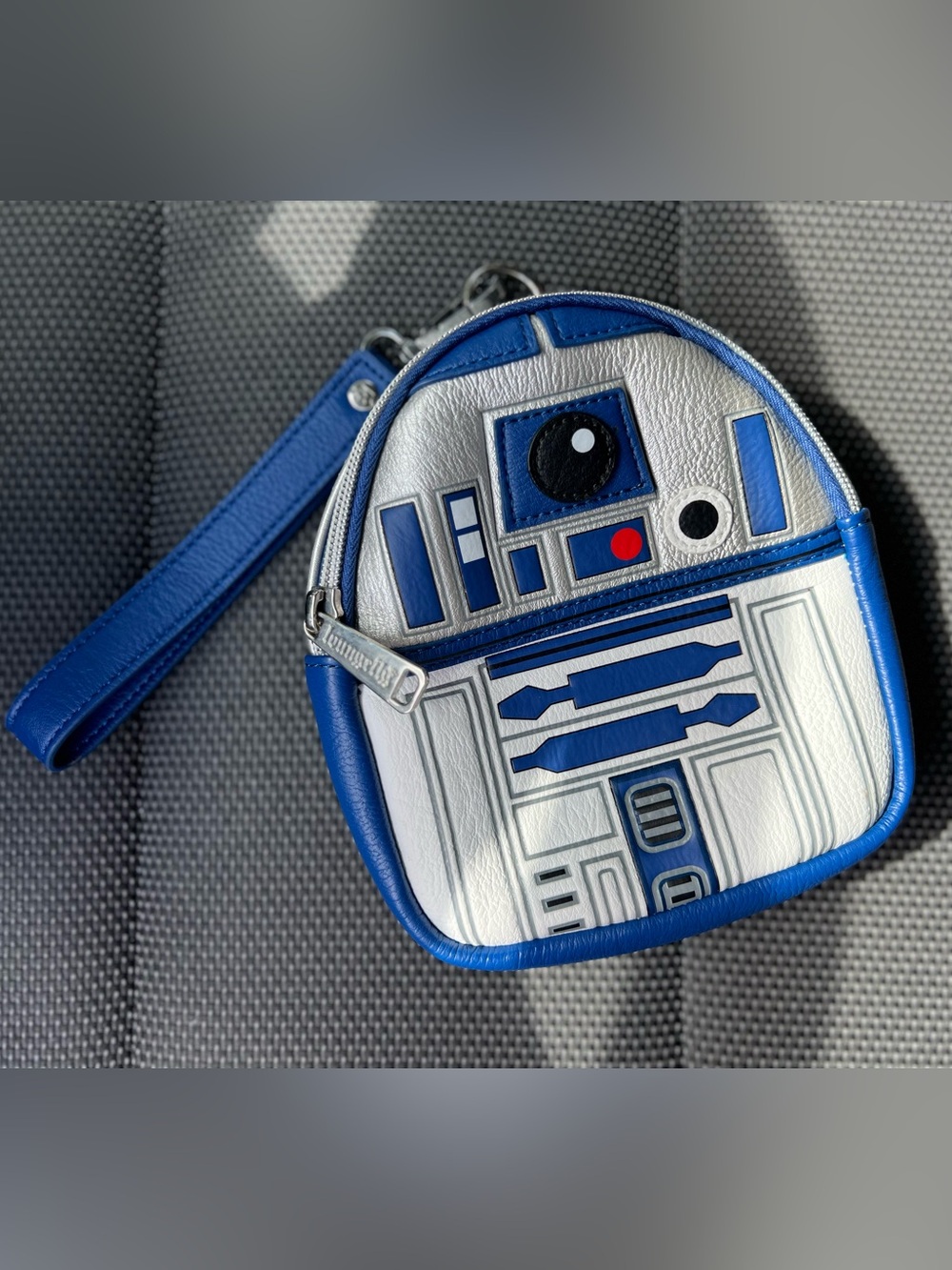 Loungefly R2-D2 Mini Bag wristlet